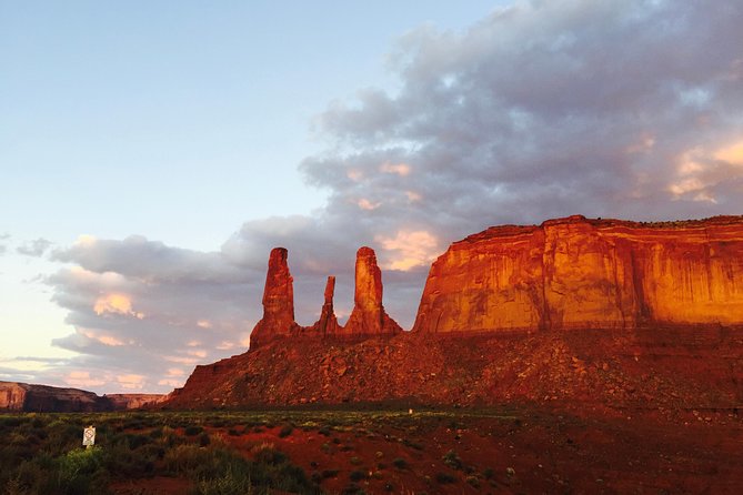 Tour Monument Valley With a Navajo Guide (3sngt 1.5hr) - Cultural Immersion