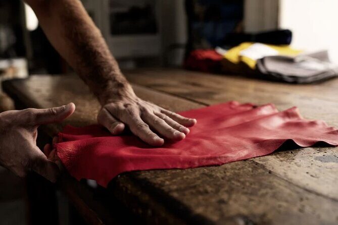 Tour Naples: Journey into the historical Neapolitan glove factory - FAQ