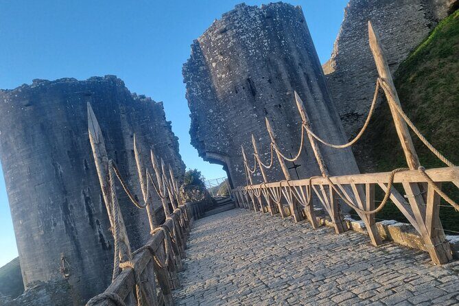 Tour of East Dorset-Durdle Door, Corfe Castle, Lulworth & more. - FAQ