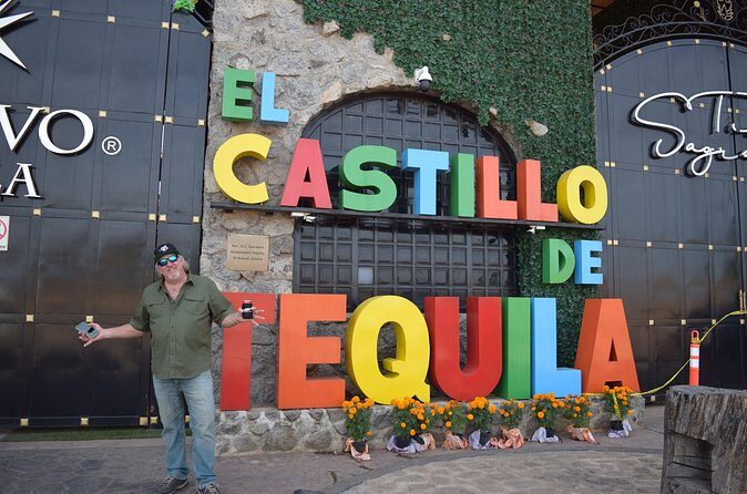 Tour of El Castillo Distillery to Cantaritos Experience - FAQ