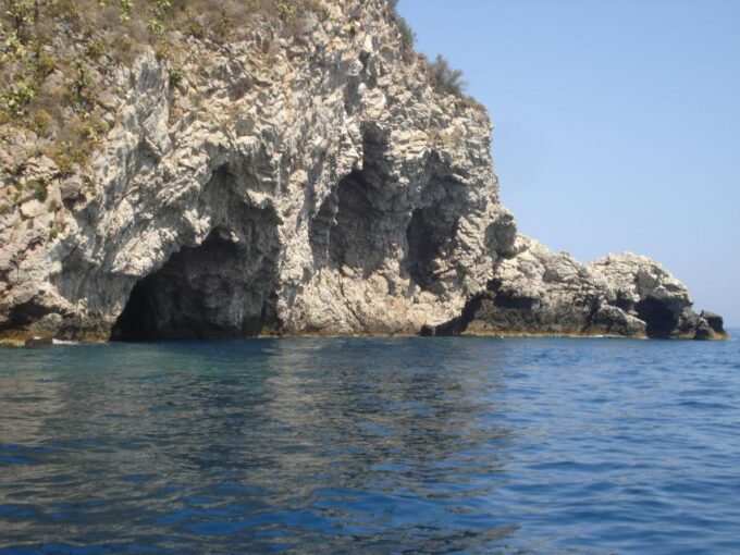 Tour of Giardini Naxos/Taormina, Isola Bella, Blue Grotto - Booking and Reservations