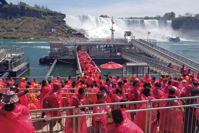 Tour of Niagara Falls with Boat Cruise - What’s Included and What to Consider
