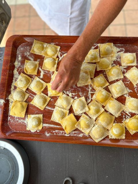 Tour of Pompeii & Cooking Class on the Slopes of Mt Vesuvius - Exploring Ancient Pompeii