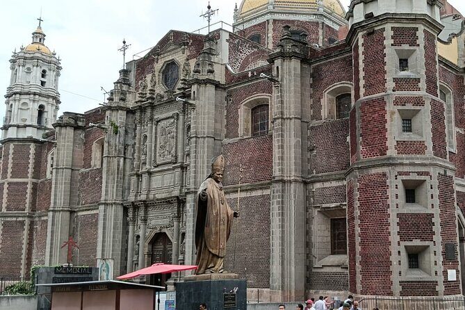 Tour of the Basilica of Guadalupe Complex - A Closer Look at the Tour Experience