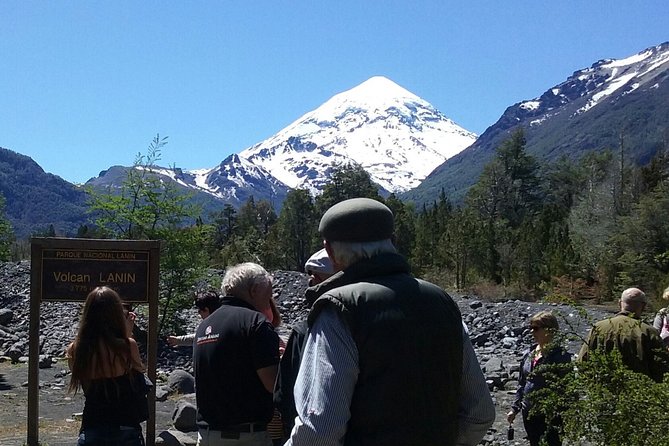Tour of the Lanin Volcano and Huechulafquen Lake - Meeting and Pickup Details