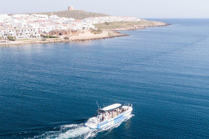 Tour of the North Coast of Menorca by Boat - An In-Depth Look at What This Boat Tour Offers