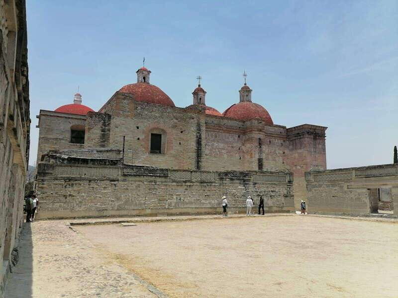 tour petrified waterfalls "Hierve el agua" - Key Points