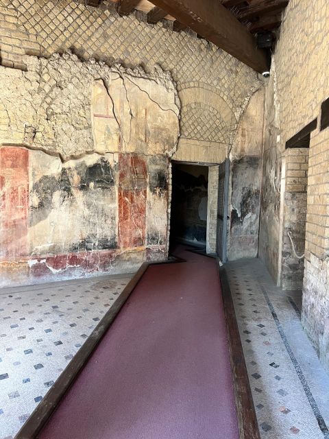 Tour Pompeii and Vesuvius - Explore Ancient Pompeii