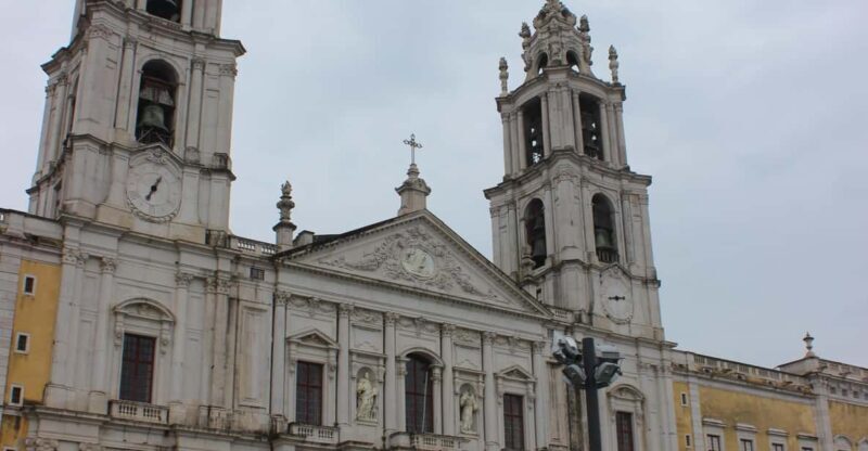 Tour por Mafra, Ericeira, Azenhas do Mar e Cabo da Roca - FAQ