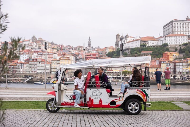 Tour Porto: Tuk Tuk Adventure with a Classic Port Wine - What Travelers Say