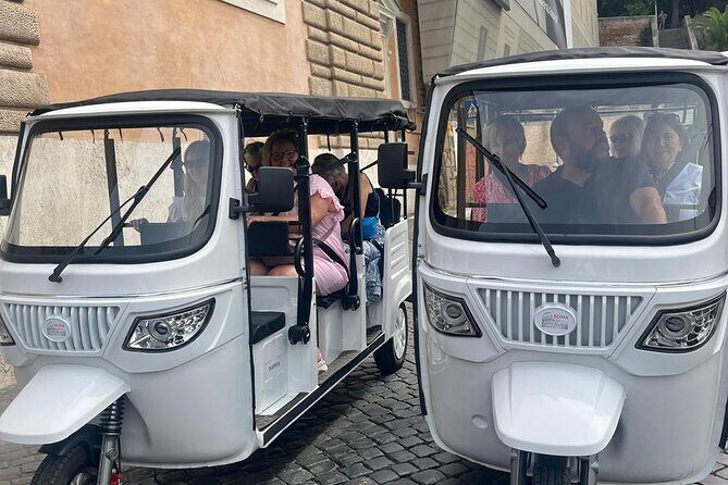 Tour privato di 3 ore al centro di Roma con un E-Tuk elettrico - A Detailed Look at Your 3-Hour Rome Adventure