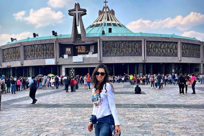 Tour Teotihuacan Pyramid & Basilica of Guadalupe from Mexico City - Exploring the Basilica of Our Lady of Guadalupe