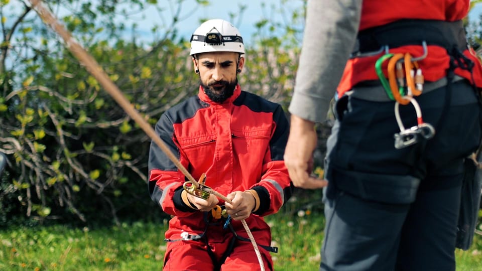 TOUR the UNDERGROUND WITH NO EXPERIENCE REQUIRED Abseil TOUR - Tour Inclusions