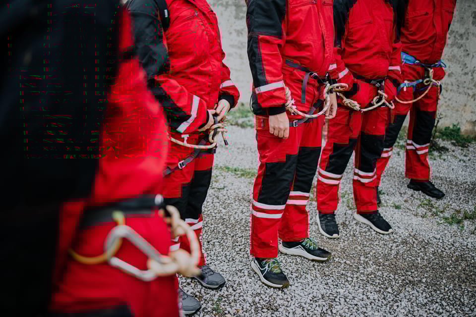 TOUR the UNDERGROUND WITH NO EXPERIENCE REQUIRED Abseil TOUR - Ask Away