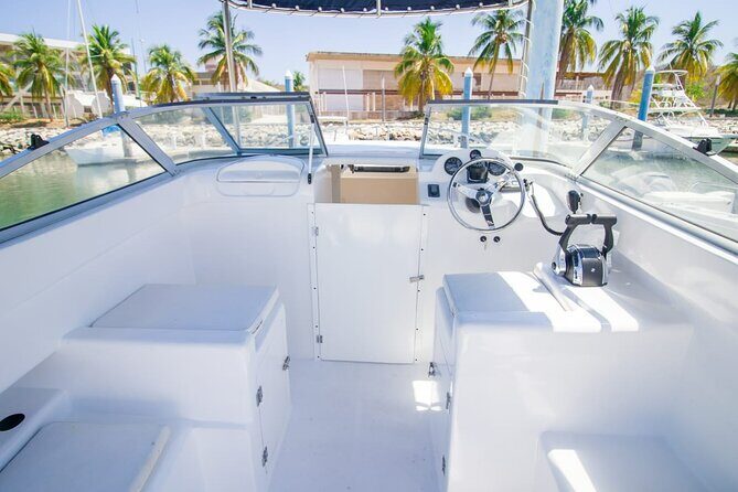 Tour through the Bays of Huatulco in Exclusive Boat - Who Is This Tour Best Suited For?