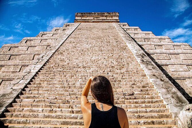 Tour to Chichen Itza & Cenotes Ik kill & Hubiku from Cancun - FAQs