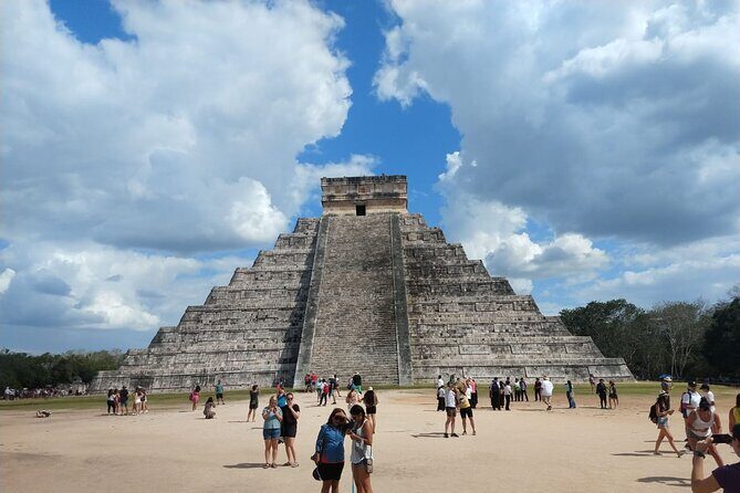 Tour to Chichen Itza with Cenote Ikkil - An In-Depth Look at the Tour Experience