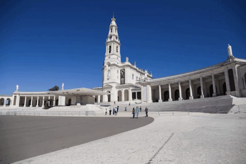Tour to Fátima, Nazaré and Óbidos - LUXURY SEDAN - What to Expect and Practical Tips