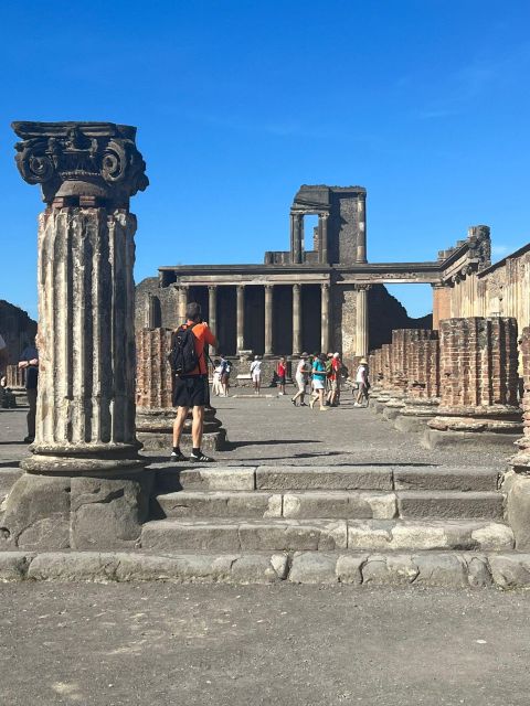 Tour to Pompeii, Wine Tasting at the Cellars From Positano - Key Points