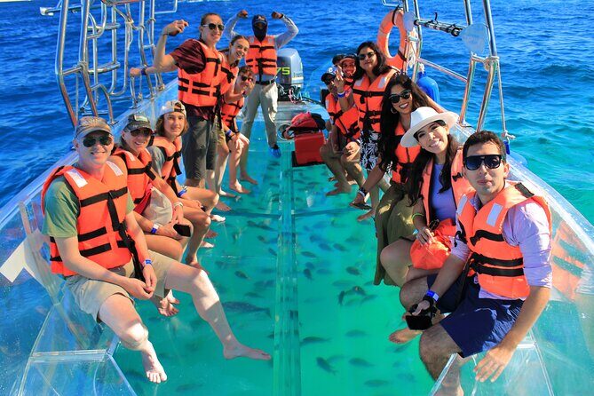 Tour to the Arch of Cabo San Lucas in a transparent glass boat - Analyzing the Tour’s Value