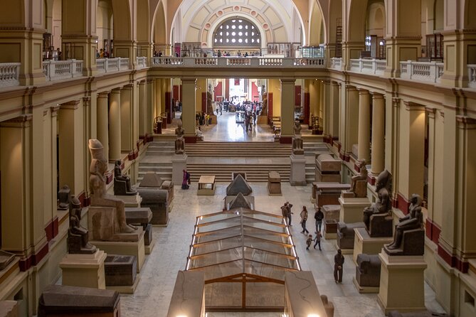 Tour to the Giza Pyramids & Egyptian Museum - Highlights of the Giza Pyramids