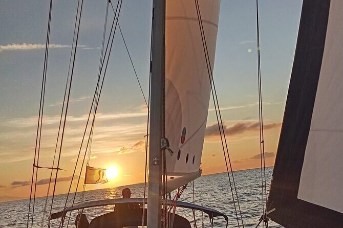 Tour to the islands of the La Maddalena Archipelago by sailing boat - A Practical Overview of the La Maddalena Sailing Tour