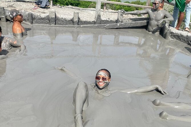 Tour to the Mud Volcano in Cartagena With Lunch - Meeting and Pickup Details