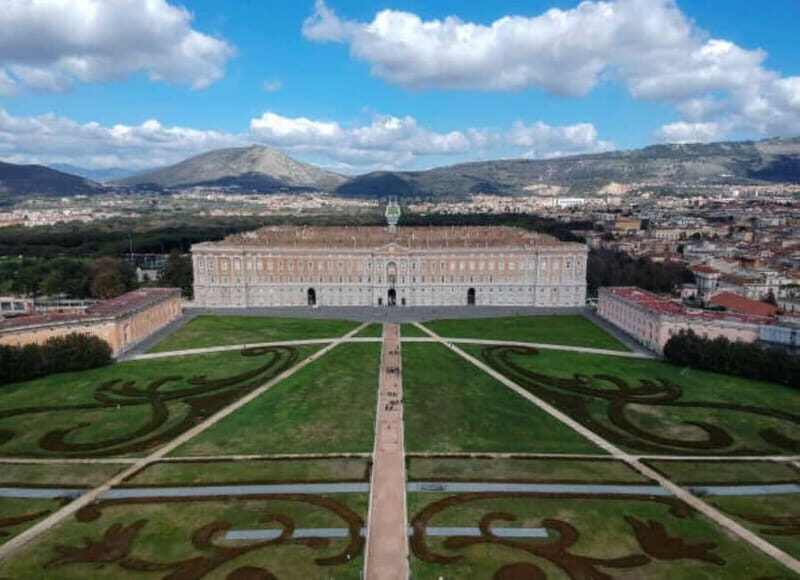 Tour to the Royal Palace of Caserta and Monte Cassino: with Guide and Tickets Included - Key Points