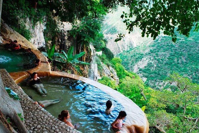 Tour to the Tolantongo Cave, starting from Mexico City - An Introduction to the Experience