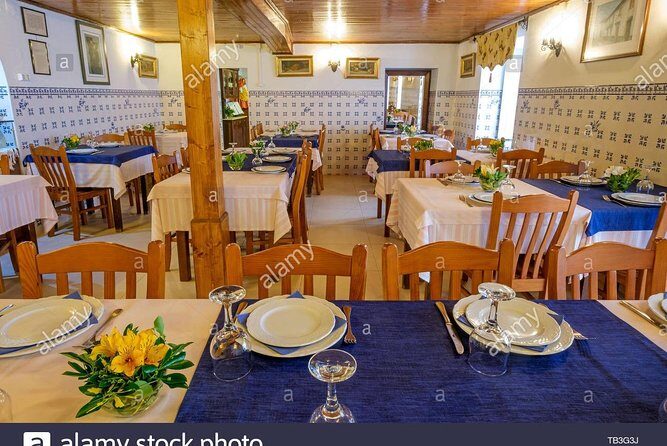 Tour / Transfer Lisbon Porto or Porto Lisbon - Who Should Consider This Tour?