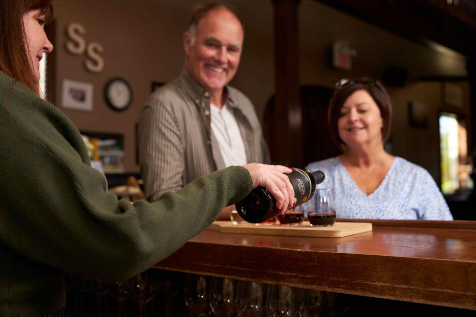 Tourism Windsor Essex Pelees EPIC Wine Country Tasting Pass - Immerse Yourself in Vineyards
