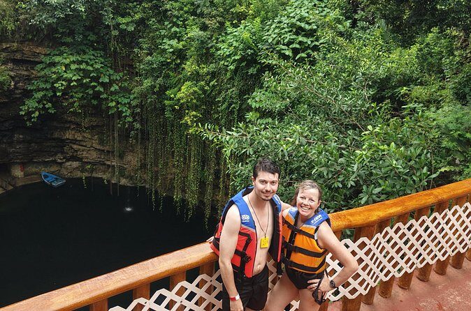 Tourist transport Chichen Itza and 2 cenotes from Valladolid - FAQ