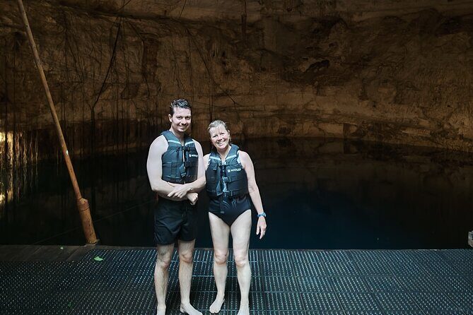 Tourist Transportation from Valladolid to Chichen Itza and 2 Cenotes - Key Points