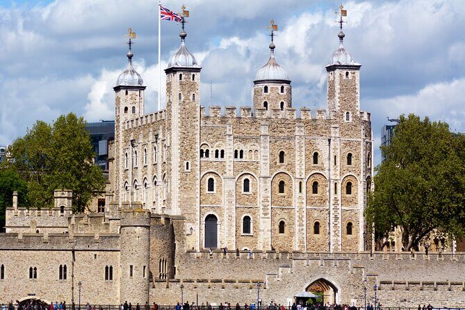 Tower of London Guided Tour, Crown Jewels, Tower Bridge - An In-Depth Look at the Experience