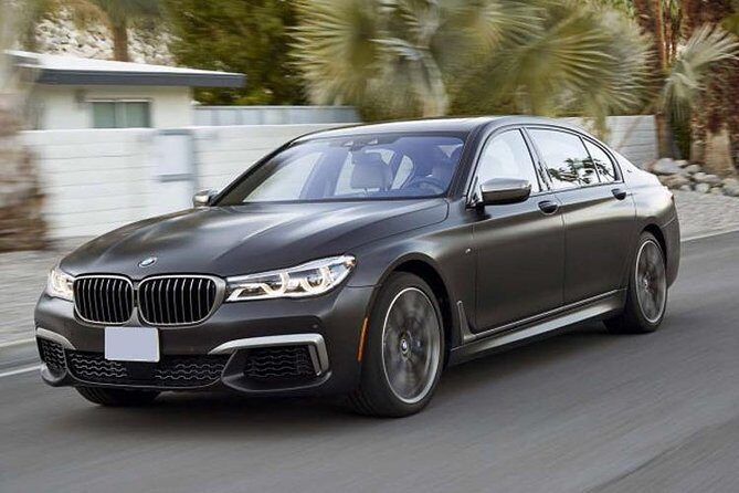 Town Car Hire Melbourne Airport To CBD - Who Is This Service Best For?  