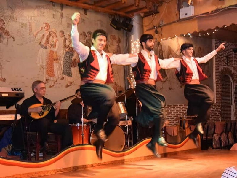 Traditional Greek Show in Plaka with Dinner - Reviews: What Actual Guests Say