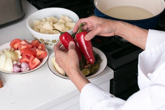 Traditional Mexican Salsa Cooking Class With Local Chef - What to Expect from the Cooking Class