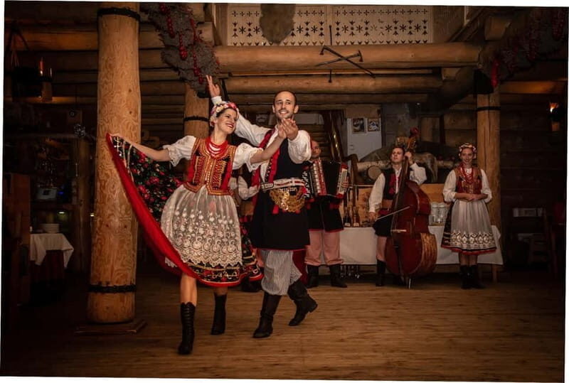 Traditional Polish Dinner with Live Folk Music - Key Points  