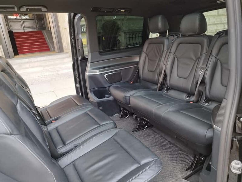 Tranfer with small or Bigger introduction Tour Berlin - The Experience of Traveling in a Mercedes Vito