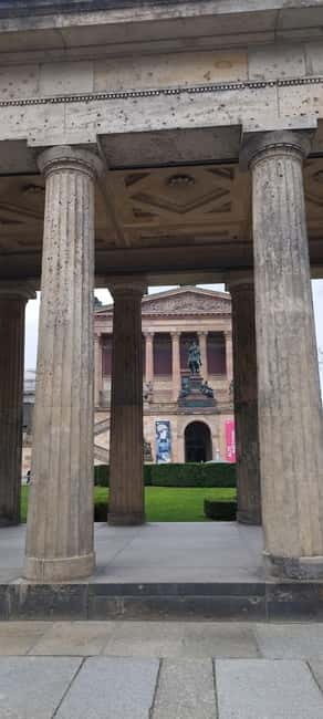 Tranfer with small or Bigger introduction Tour Berlin - Pricing and Booking