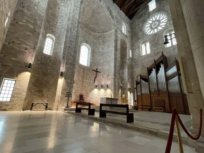 TRANI AND CASTEL DEL MONTE: guided tours and transfers from Matera - An In-Depth Look at the Tour Experience