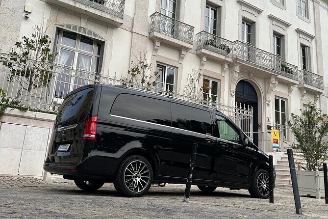 Transfer between the hotel and Lisbon airport - Authentic Traveler Experiences