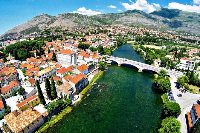 Transfer Dubrovnik > Bosnia: Sarajevo / Mostar / Jajce / Trebinje / Pocitelj Etc - Driver and Communication