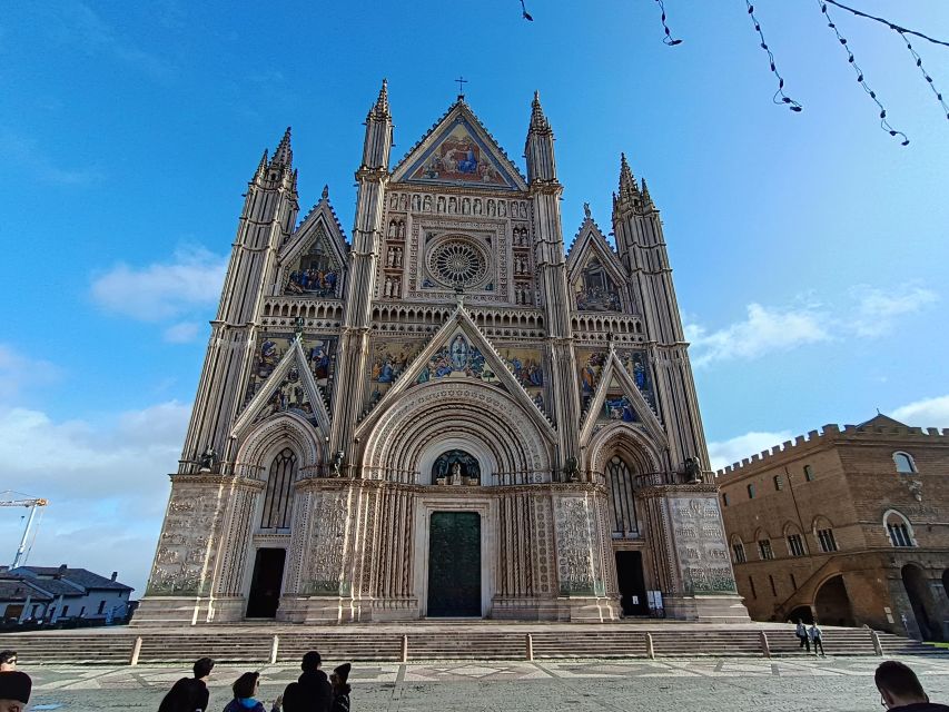 Transfer Florence-Rome With Stops in Orvieto & Bagnoregio - Stops Along the Way
