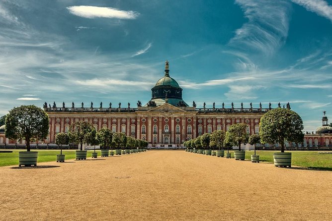Transfer From Berlin to Munich: Private Daytrip With 2 Hours for Sightseeing - Sightseeing Stops and Duration