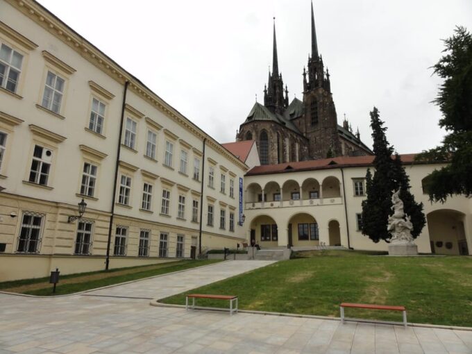 Transfer From Brno to Vienna Center or Airport - Pickup Options