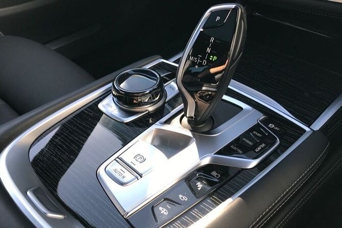 Transfer From Central London to Luton Airport - Pricing and Fees