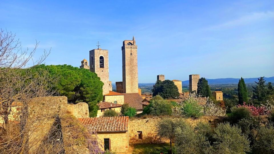 Transfer From Florence to Siena With Stop in San Gimignano - San Gimignano Stop