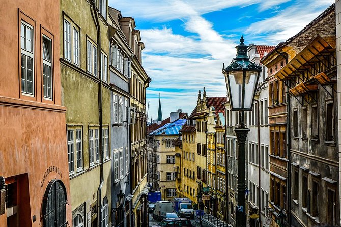 Transfer From Karlovy Vary to Prague: Private Daytrip With 2h for Sightseeing - Key Points