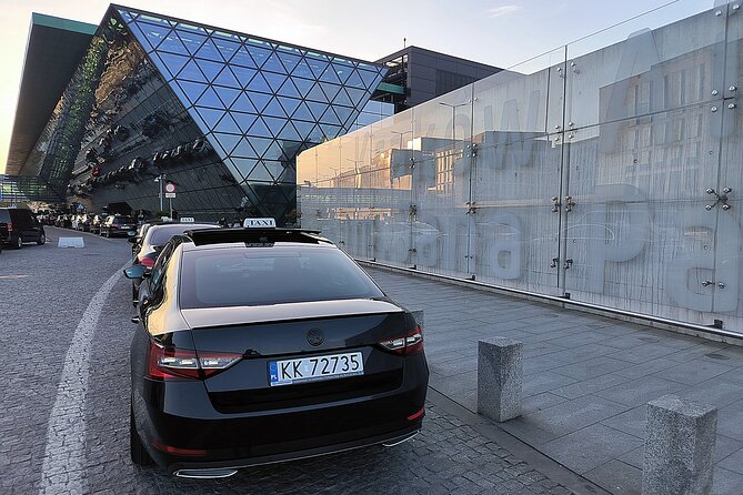Transfer From Krakow Airport to Krakow City - Booking and Cancellation Policy